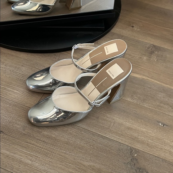 Dolce Vita Silver Heels - Picture 3 of 8